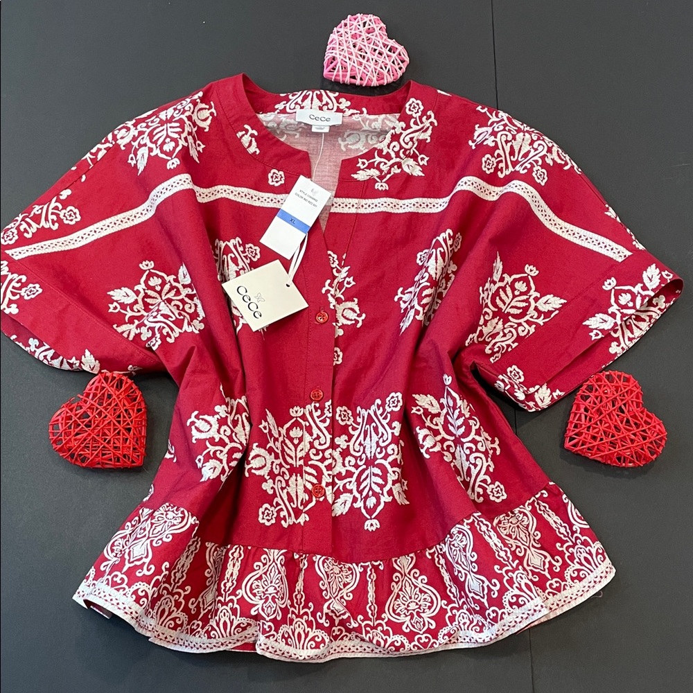 CeCe  Crop top Red with White Floral Design XL